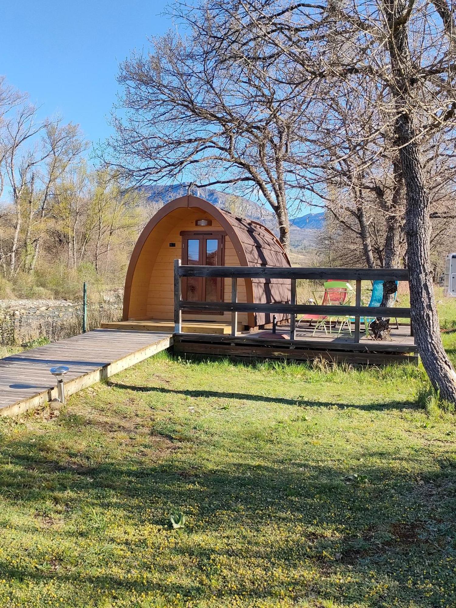 Camping du Moulin de Thoard Exterior foto