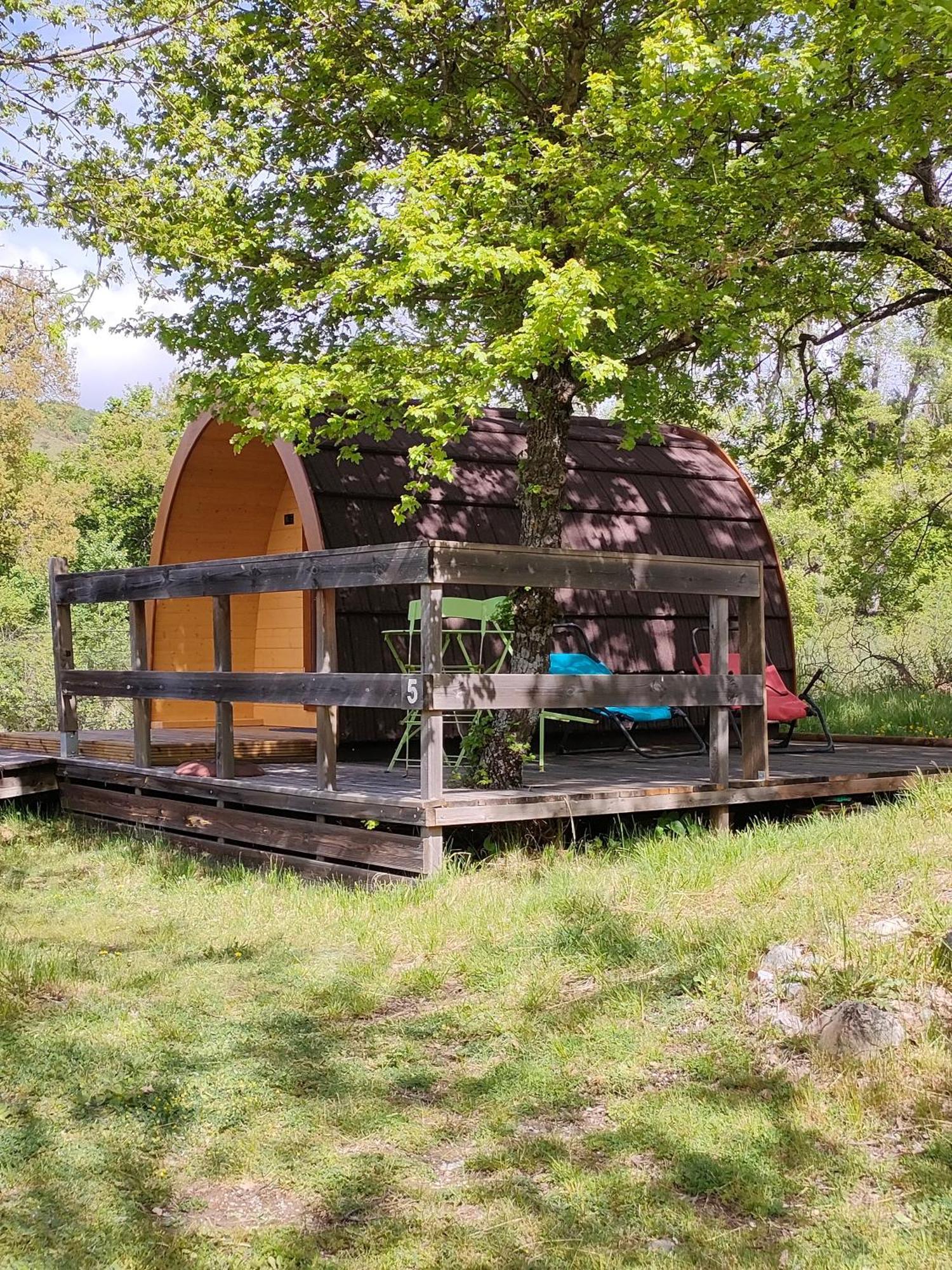 Camping du Moulin de Thoard Exterior foto
