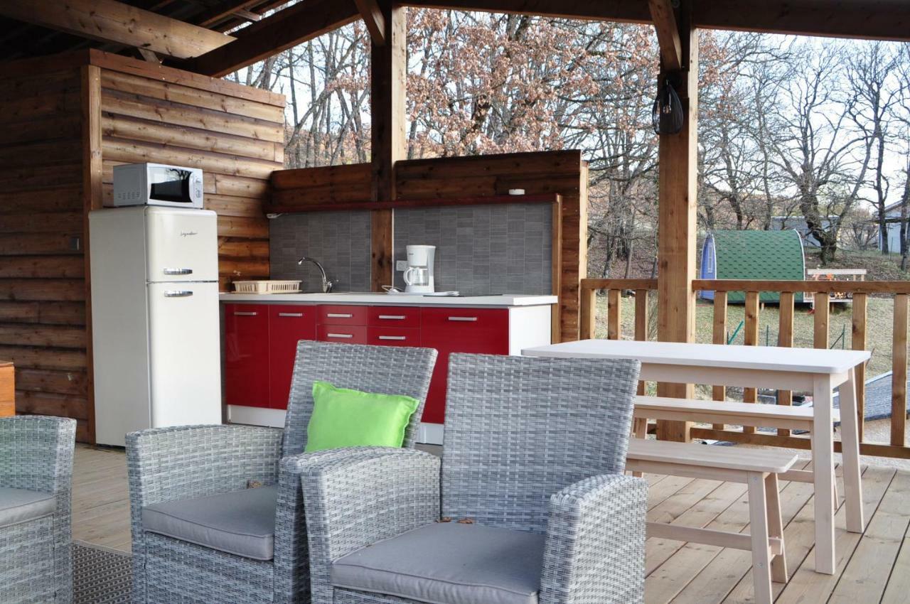 Camping du Moulin de Thoard Exterior foto