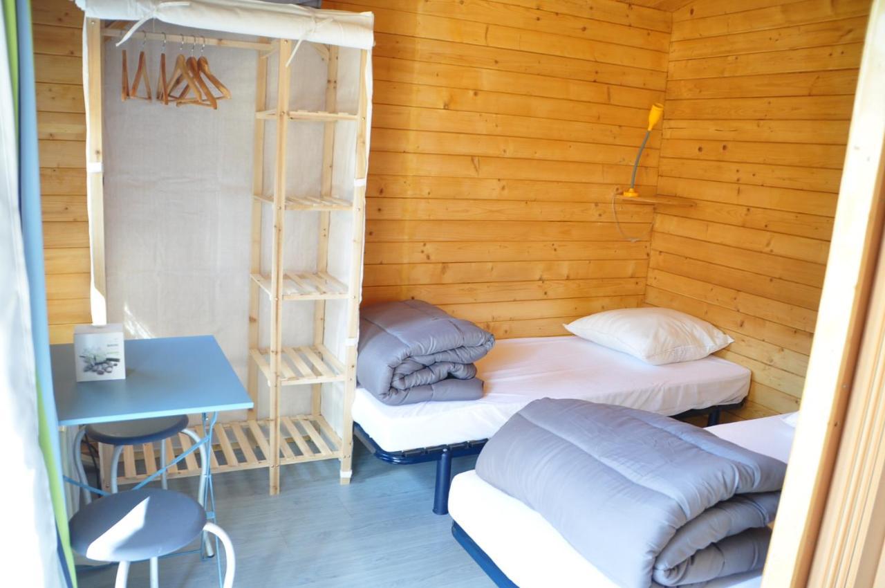Camping du Moulin de Thoard Exterior foto
